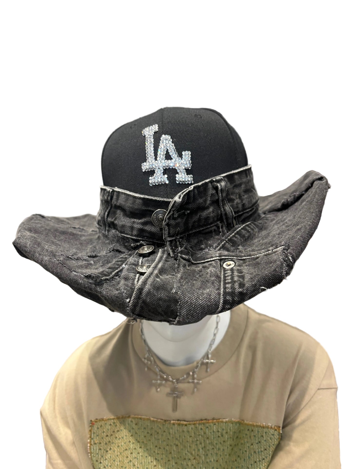 THE BEDAZZLED COWBOY HAT: LA