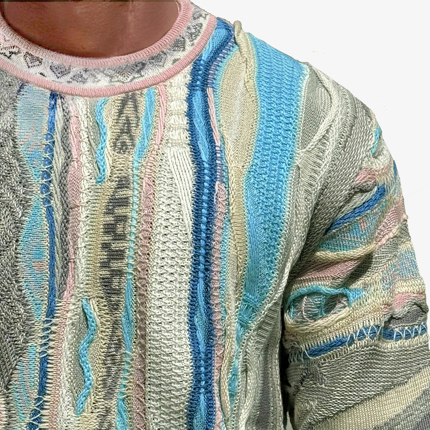 COOGI: ROSEWATER CREWNECK