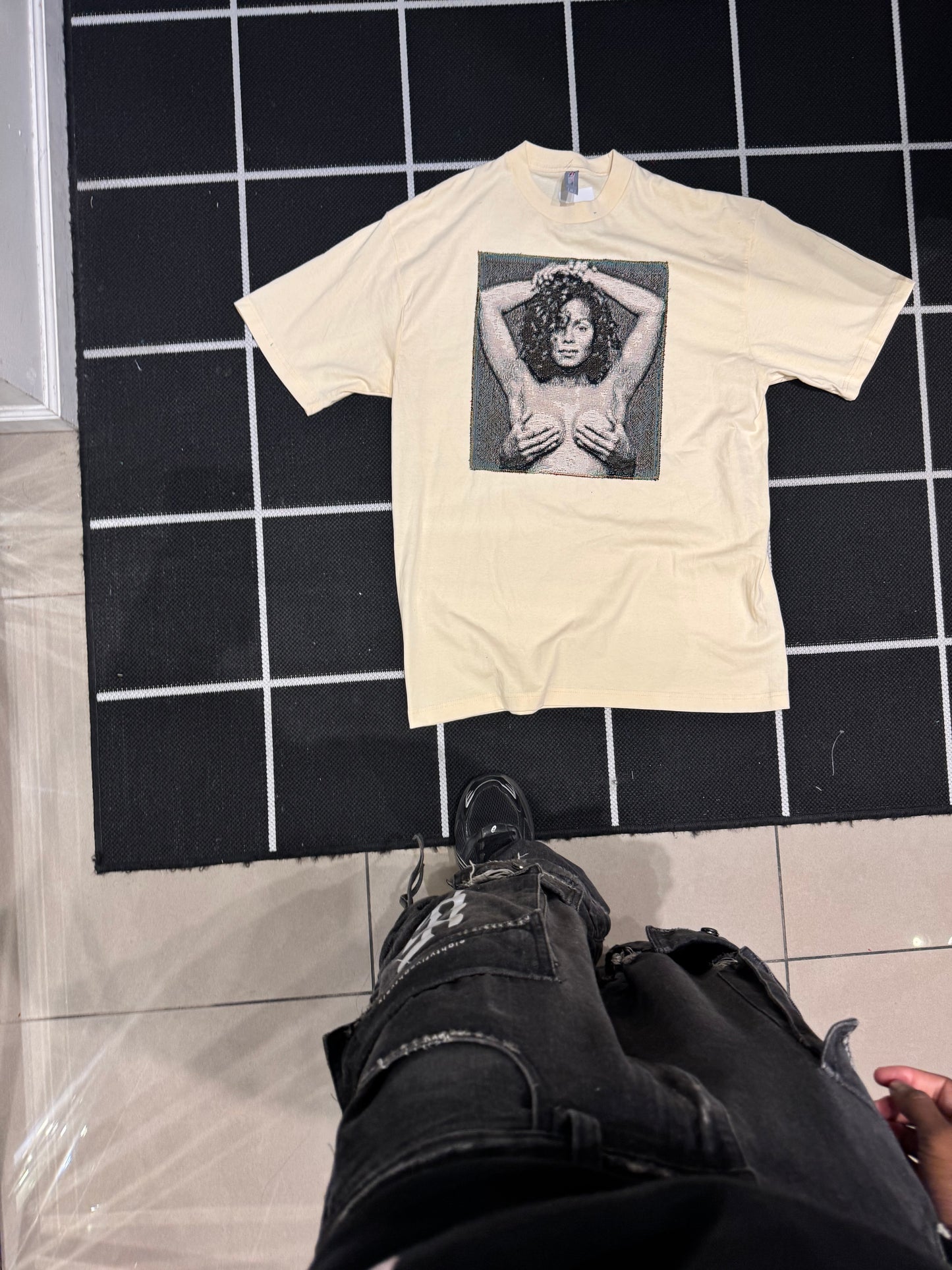 ANGEL GENTLE: TAPESTRY TEE