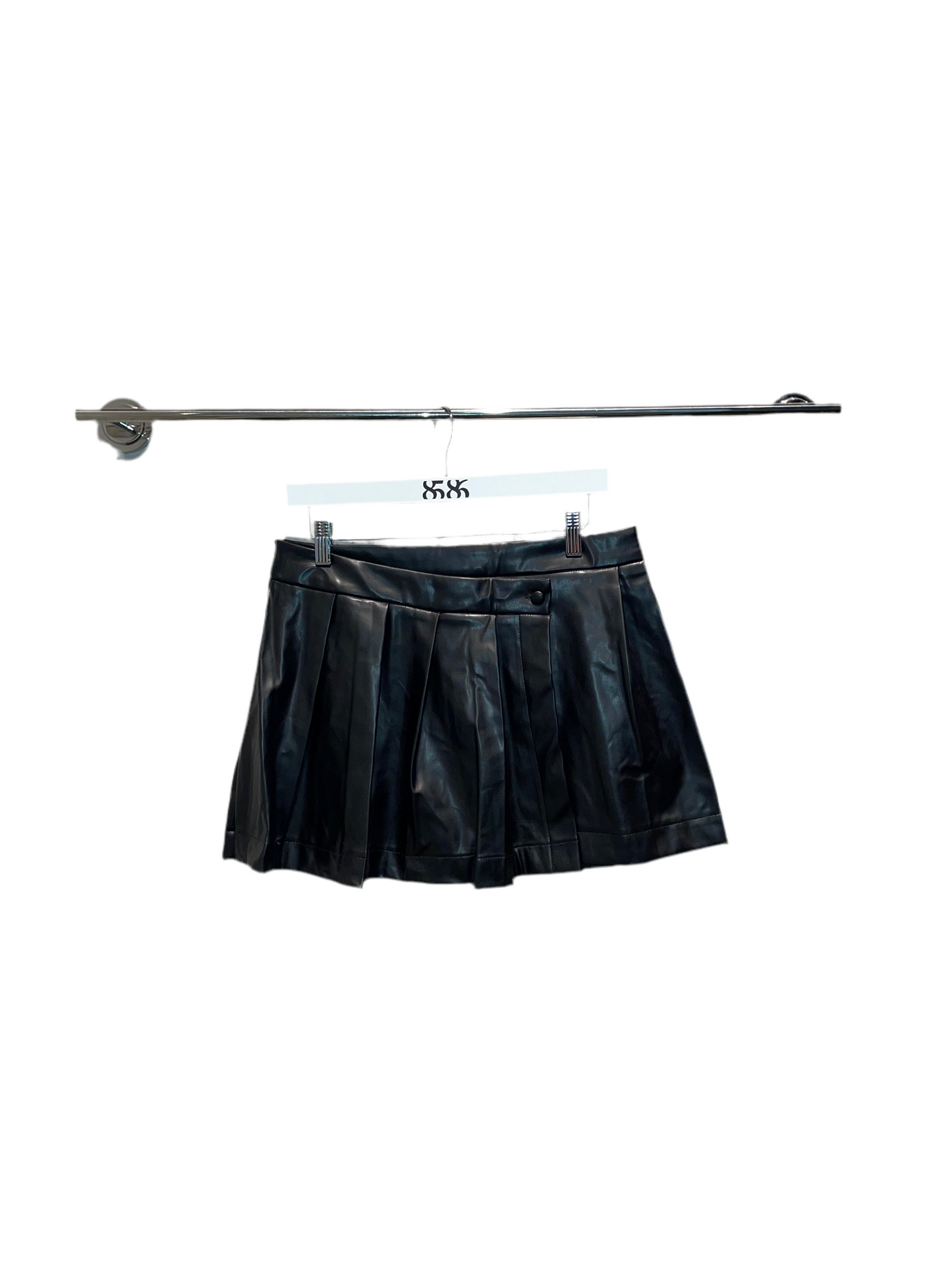 8586: PLEATED LEATHER SKIRT