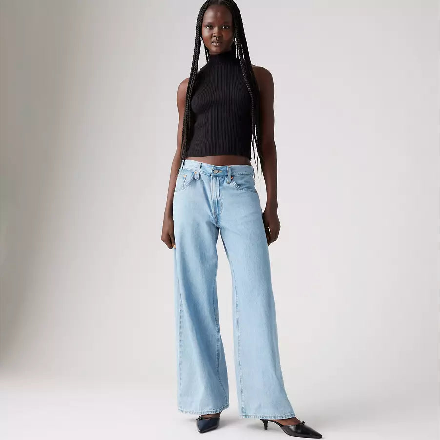 LEVIS: BAGGY STRAIGHT JEANS