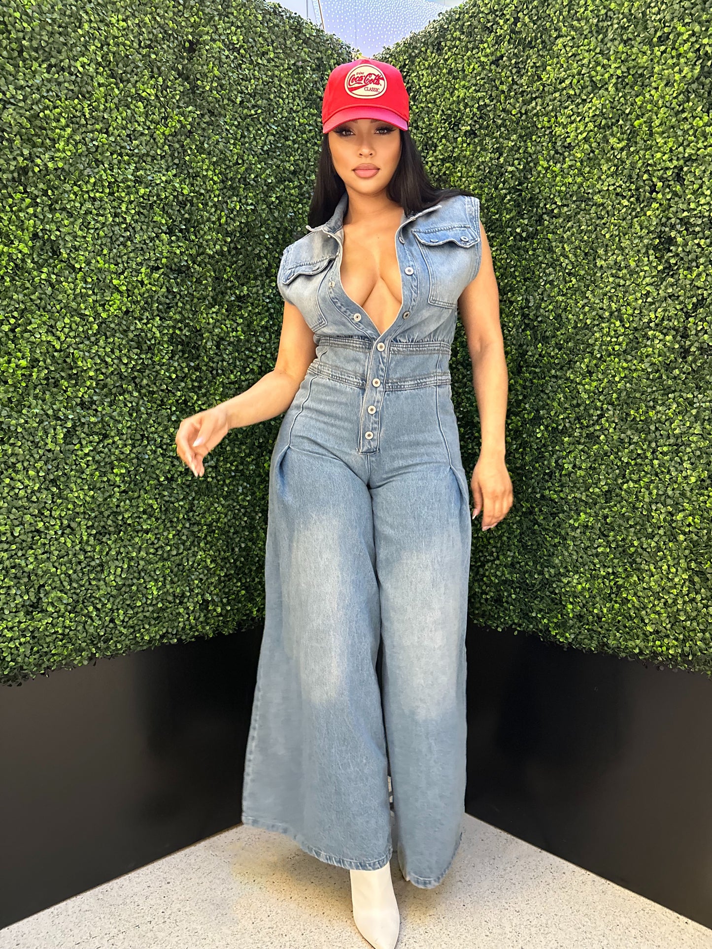 8586 SLEEVELESS DENIM ROMPER: wide leg front view