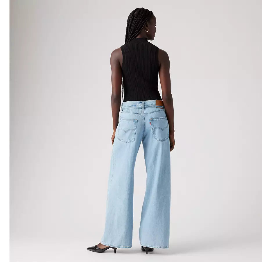 LEVIS: BAGGY STRAIGHT JEANS