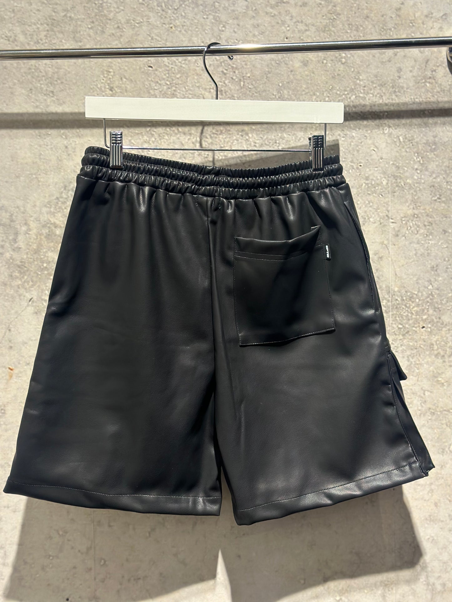 EPTM: PALACE SHORTS (BACK VIEW)