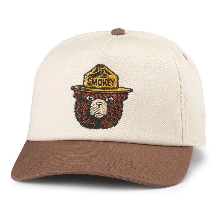 AMERICAN NEEDLE: SMOKEY THE BESR TRUCKER HAT