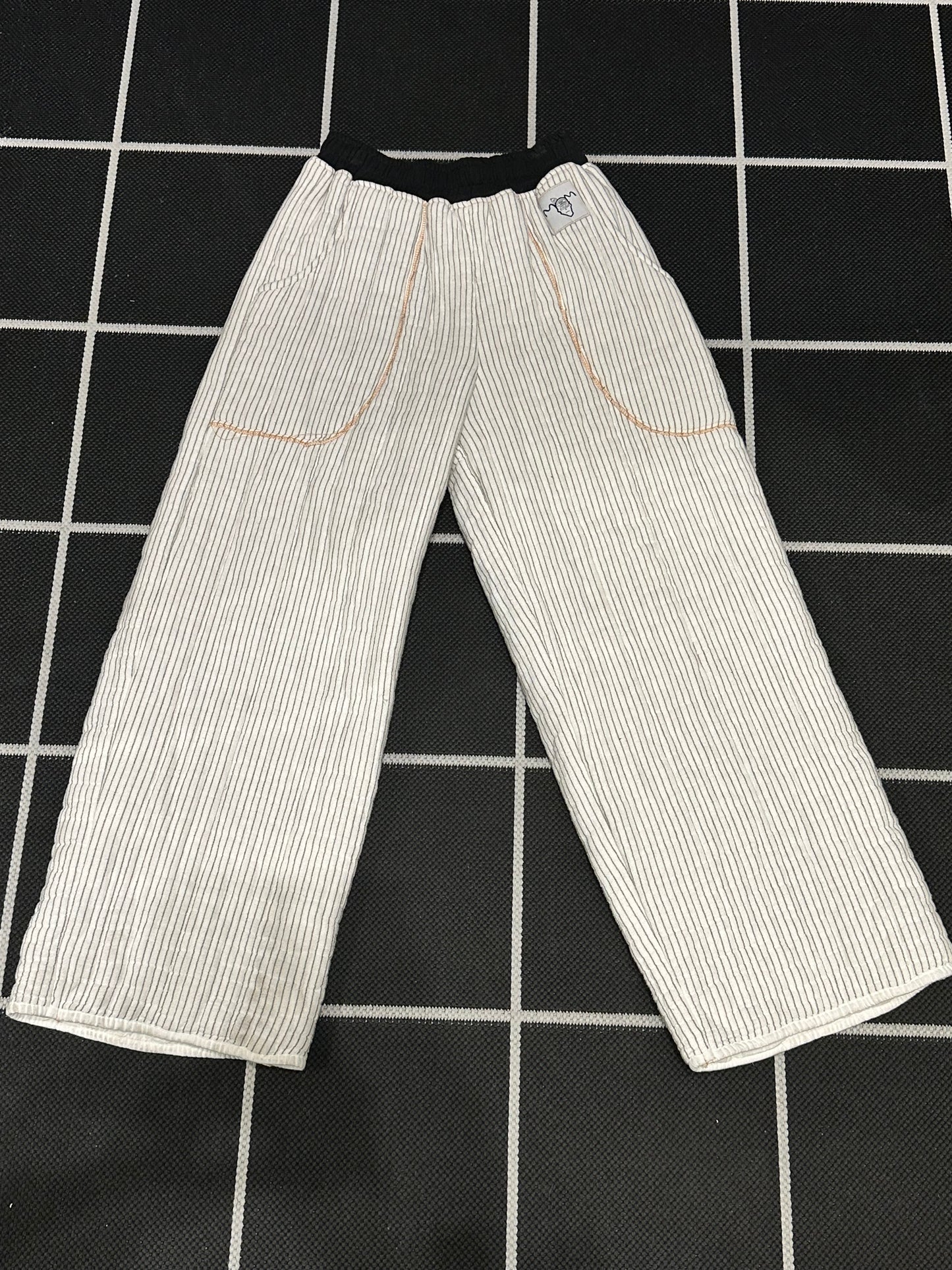 ANGEL GENTLE: PINSTRIPED SWEAT PANTS