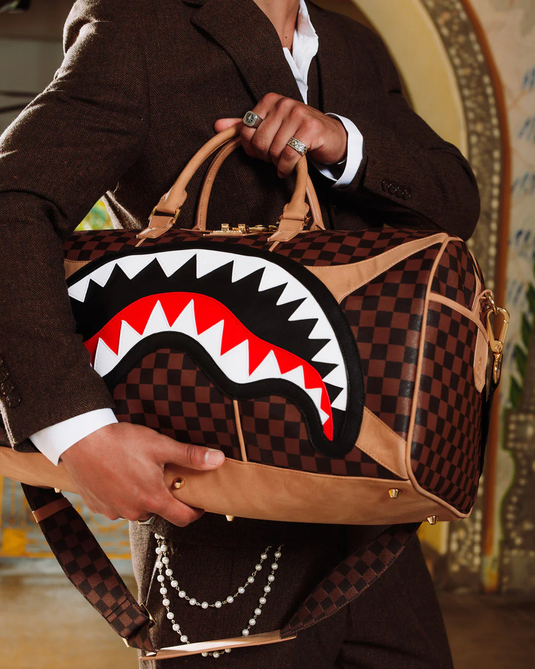 SPRAYGROUND: HENNYVILLE DUFFLE BAG