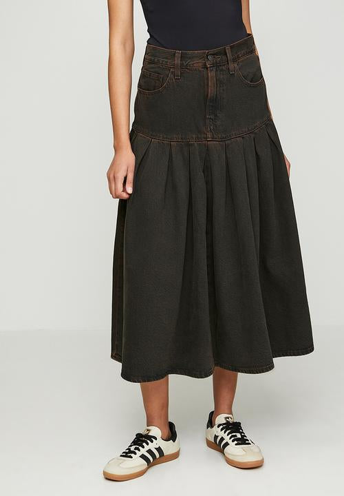 Levis: Yoked Pleated Skirt