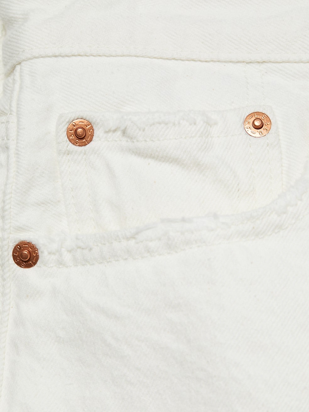 LEVI'S 501 WOMEN'S FRAYED HEM CUT OFF SHORTS - 8586