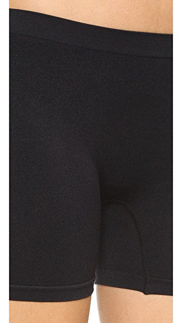 BB DAKOTA: CAIDEN BLACK BIKER SHORT - 85 86 eightyfiveightysix (up close view)