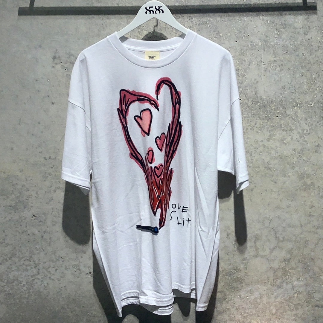 AFTER SCHOOL SPECIAL LOVE IS LIT TEE WHITE