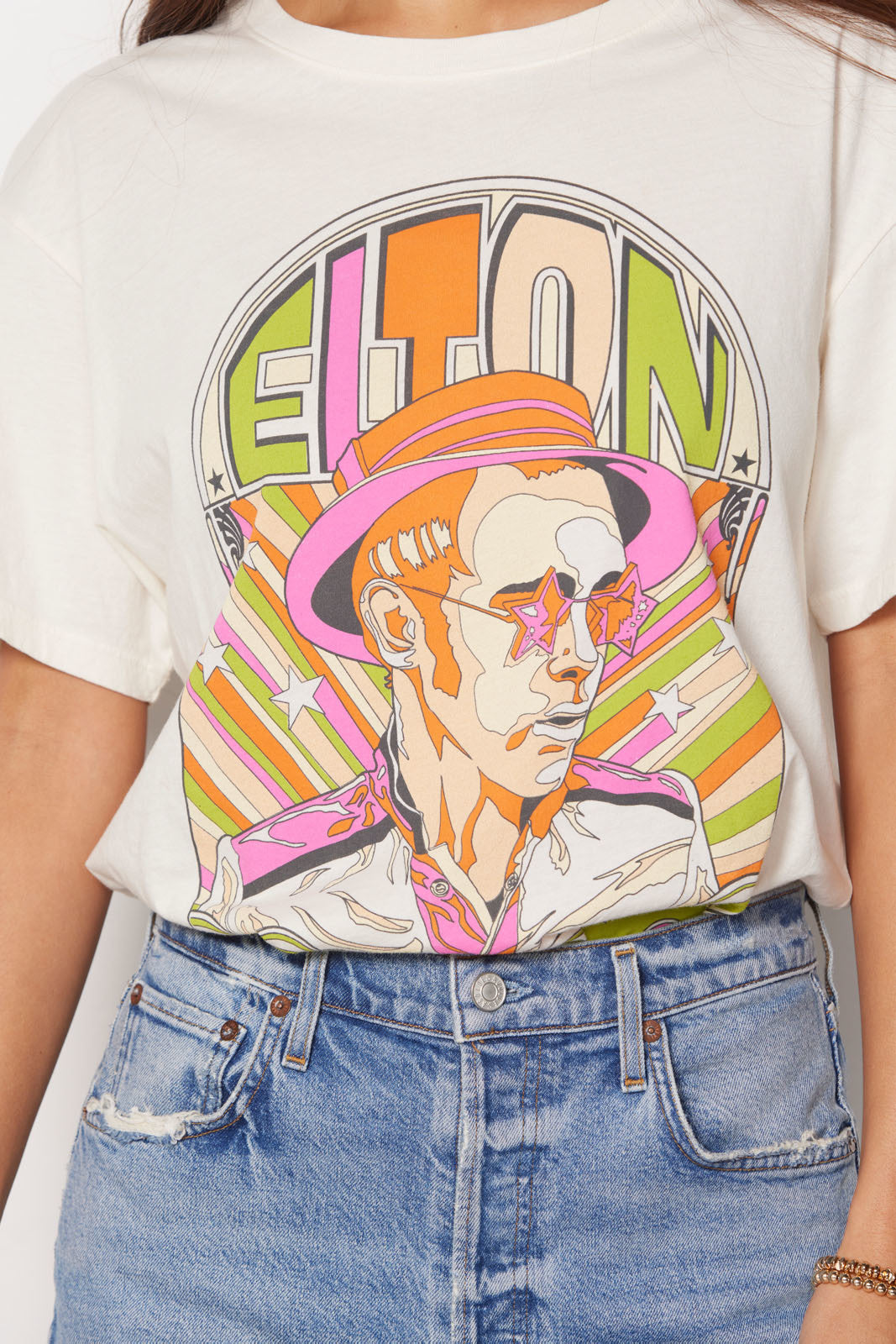 DAYDREAMER: Elton John 1975 Boyfriend tee (close up)