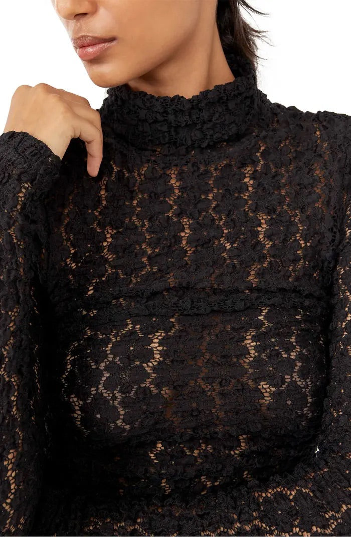 FREE PEOPLE: DAY & NIGHT LACE LONG SLEEVE BODYSUIT BLACK