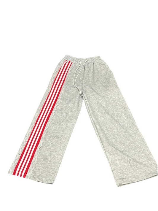 8586: LACE STRIPPED SWEATS
