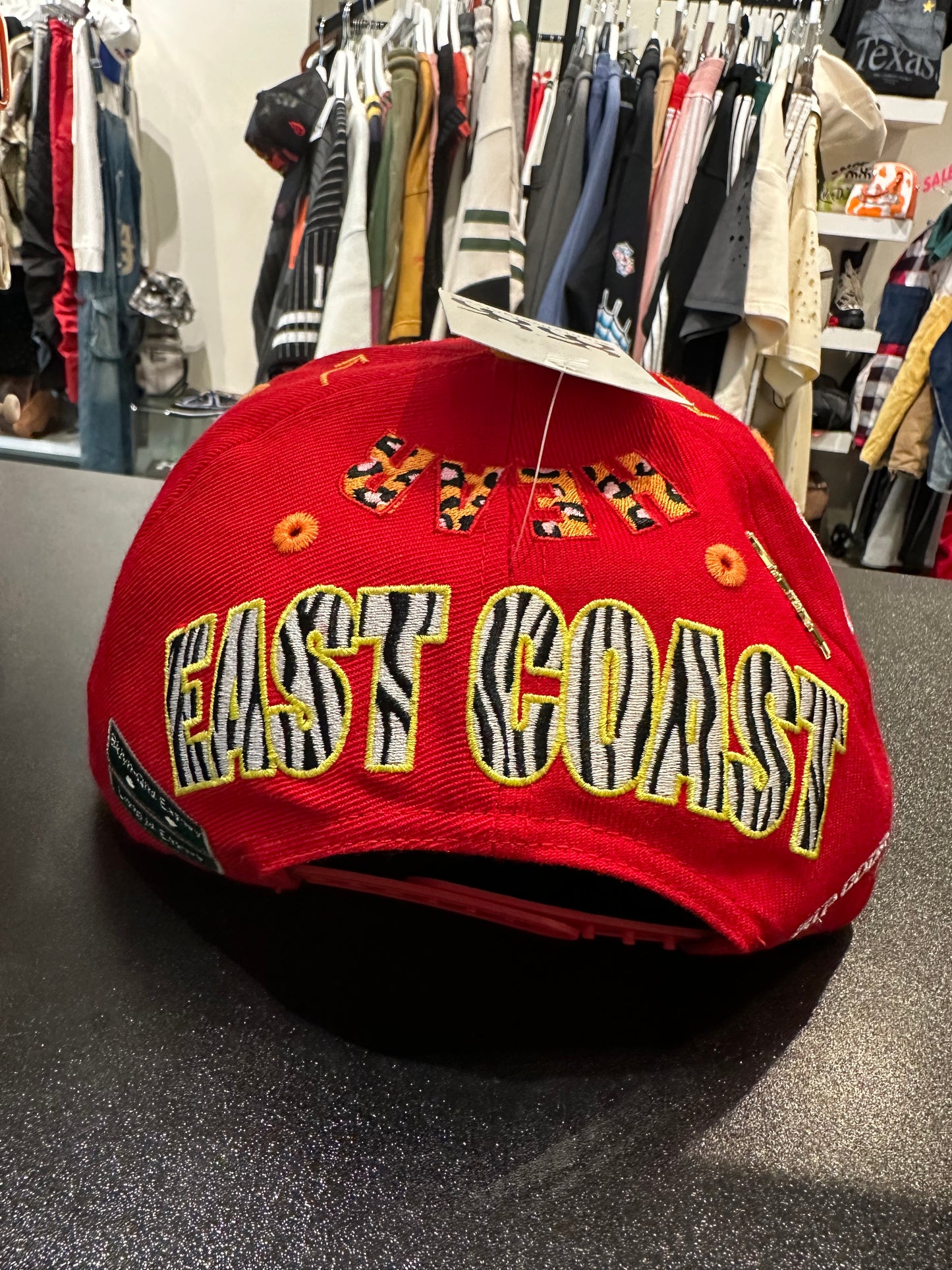 MOUR CAP: EVERYTHING NEW YORK HAT