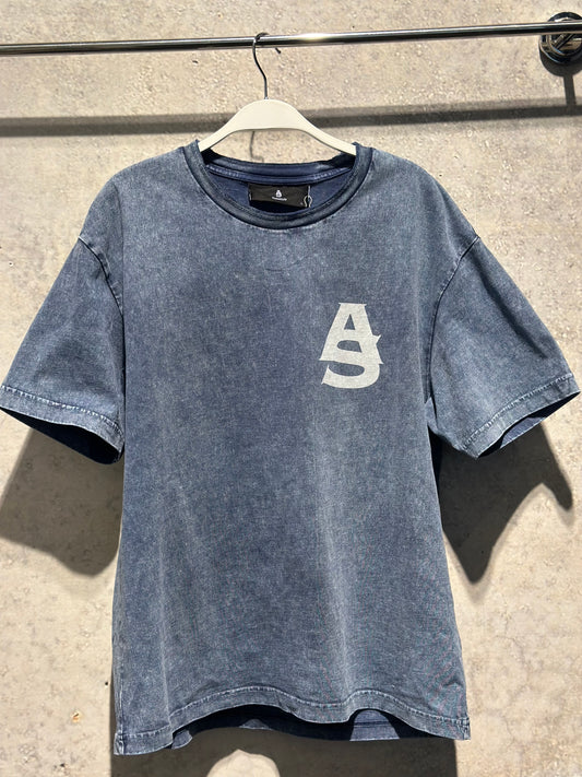 ALPHA STYLE RILEY SNOW WASH TEE IN BLUE (front view)