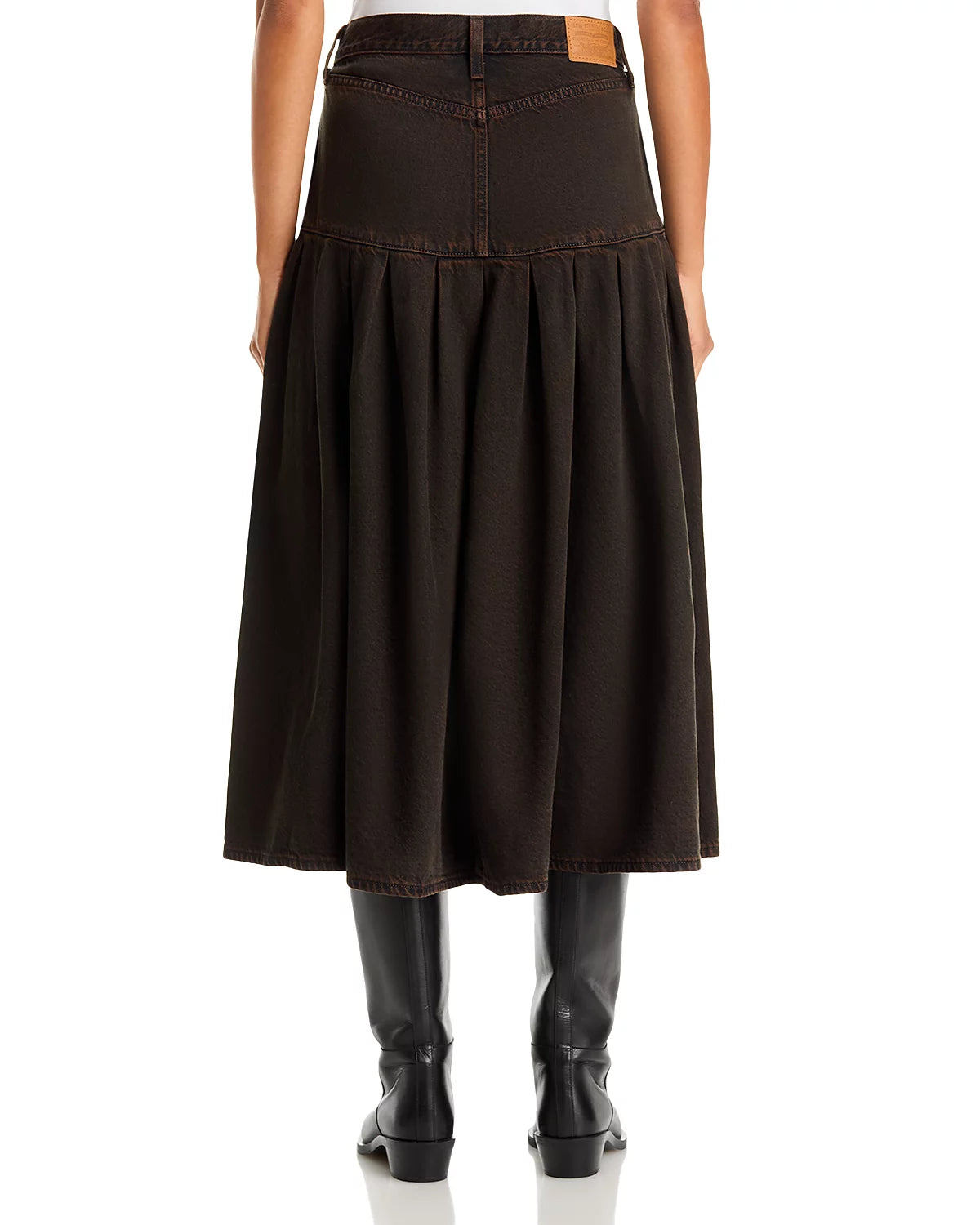 LEVIS Yoked Pleated Denim Skirt in Over A Cup