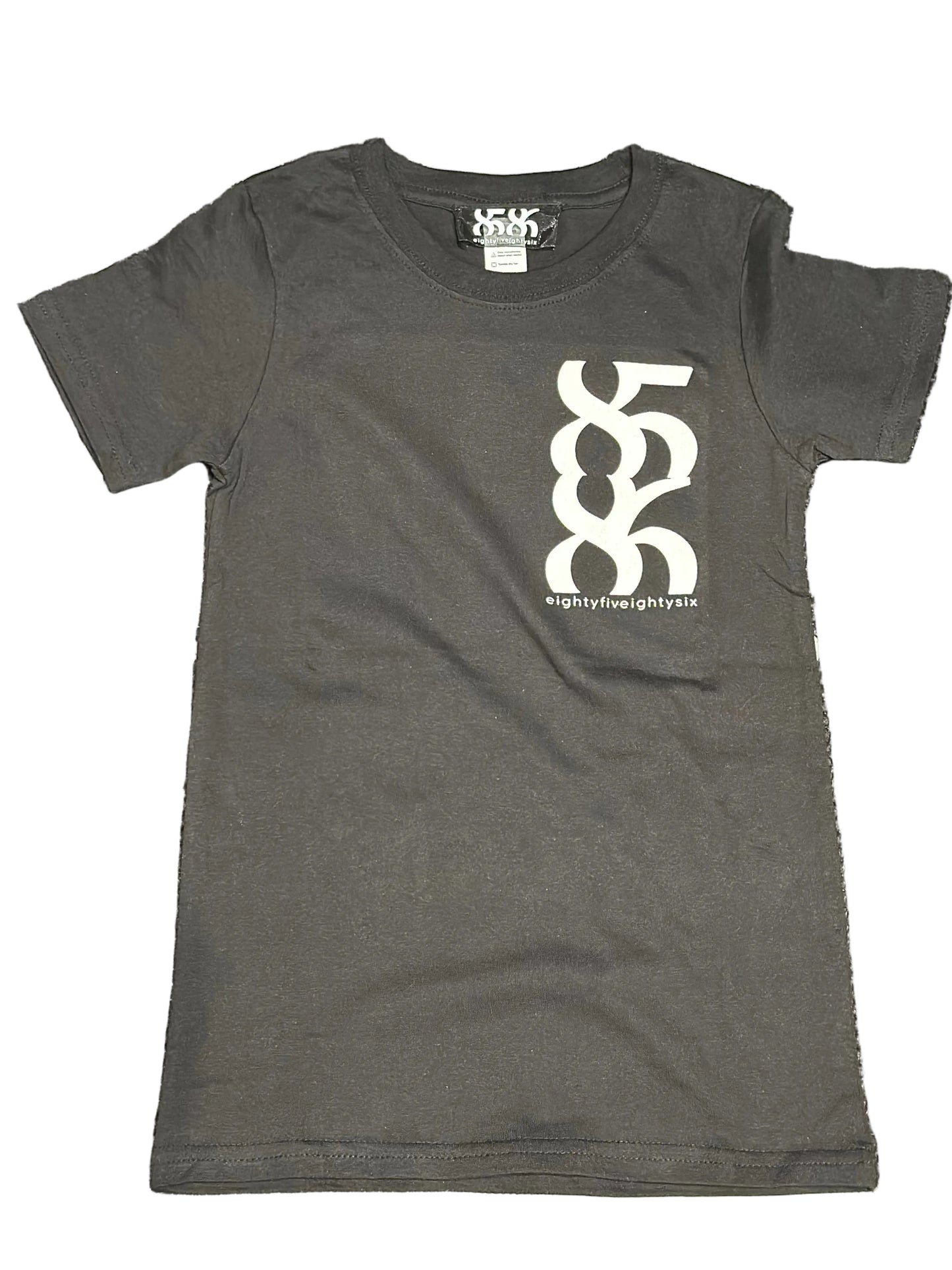 8586: KIDS GRAPHIC LOGO TSHIRT