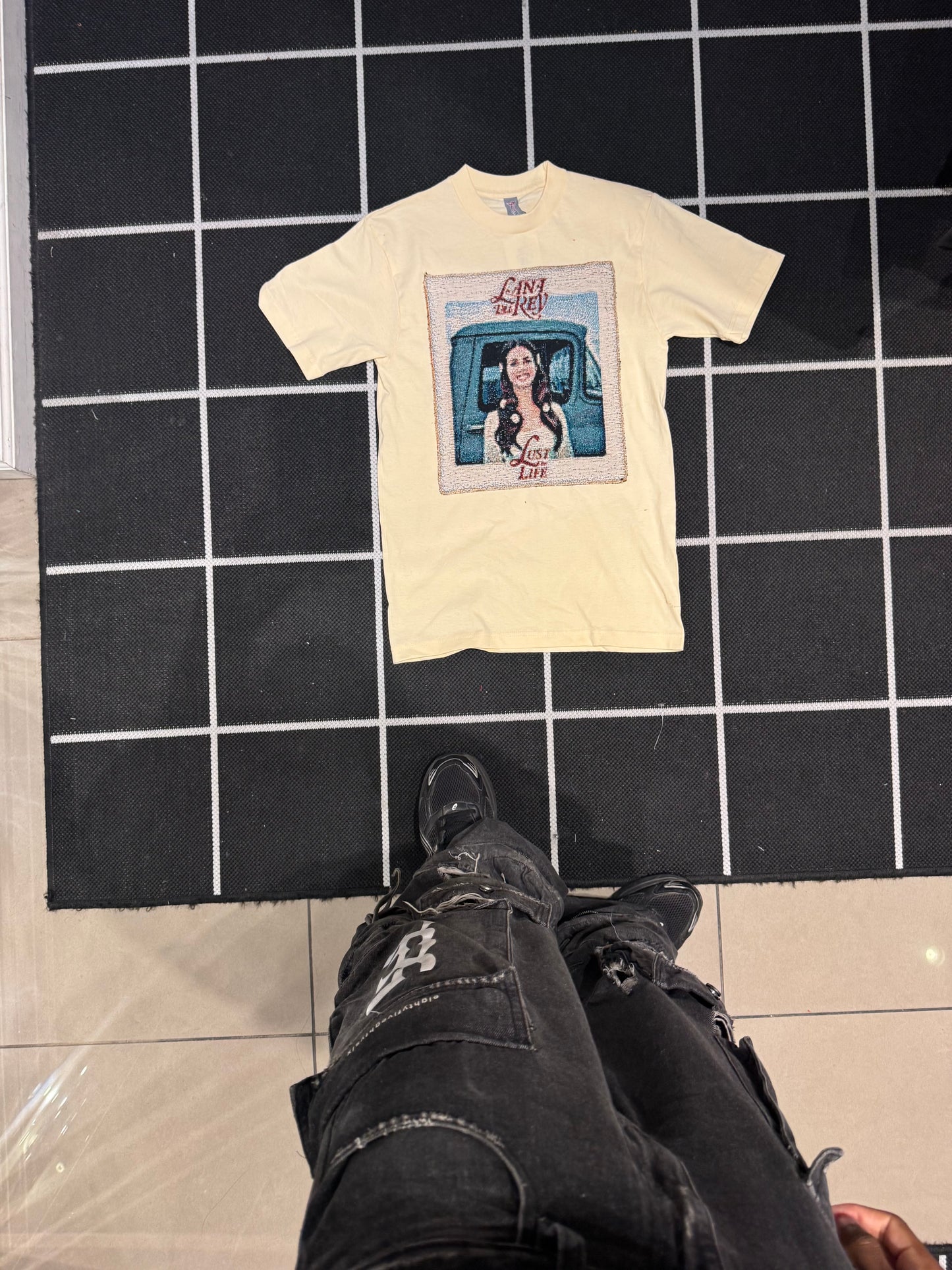 ANGEL GENTLE: TAPESTRY TEE