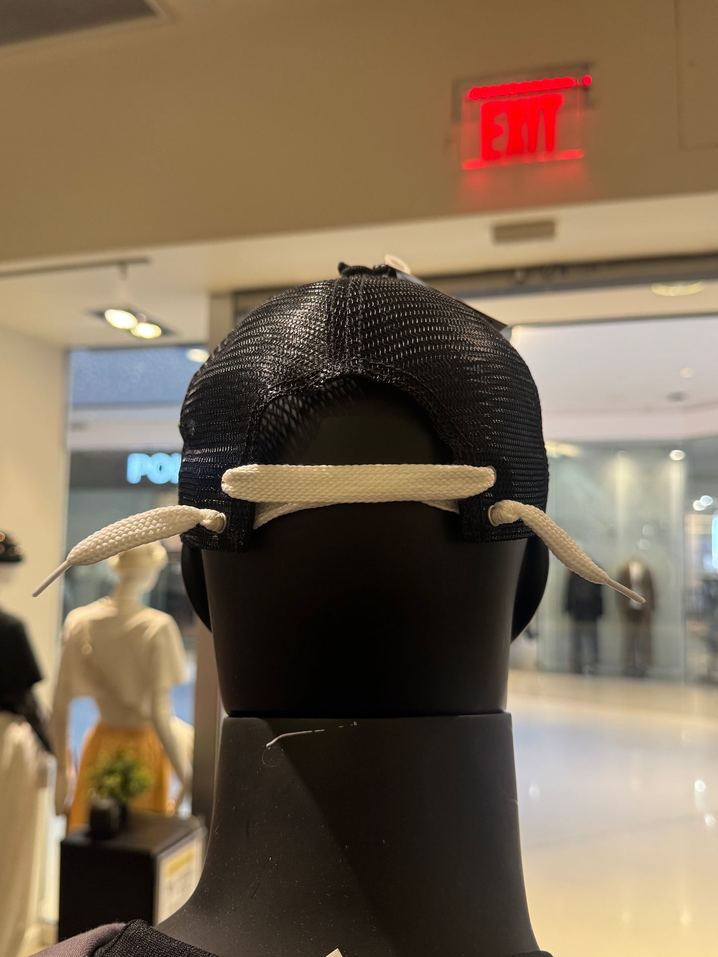 VON DUTCH: LACE UP TRUCKER HAT