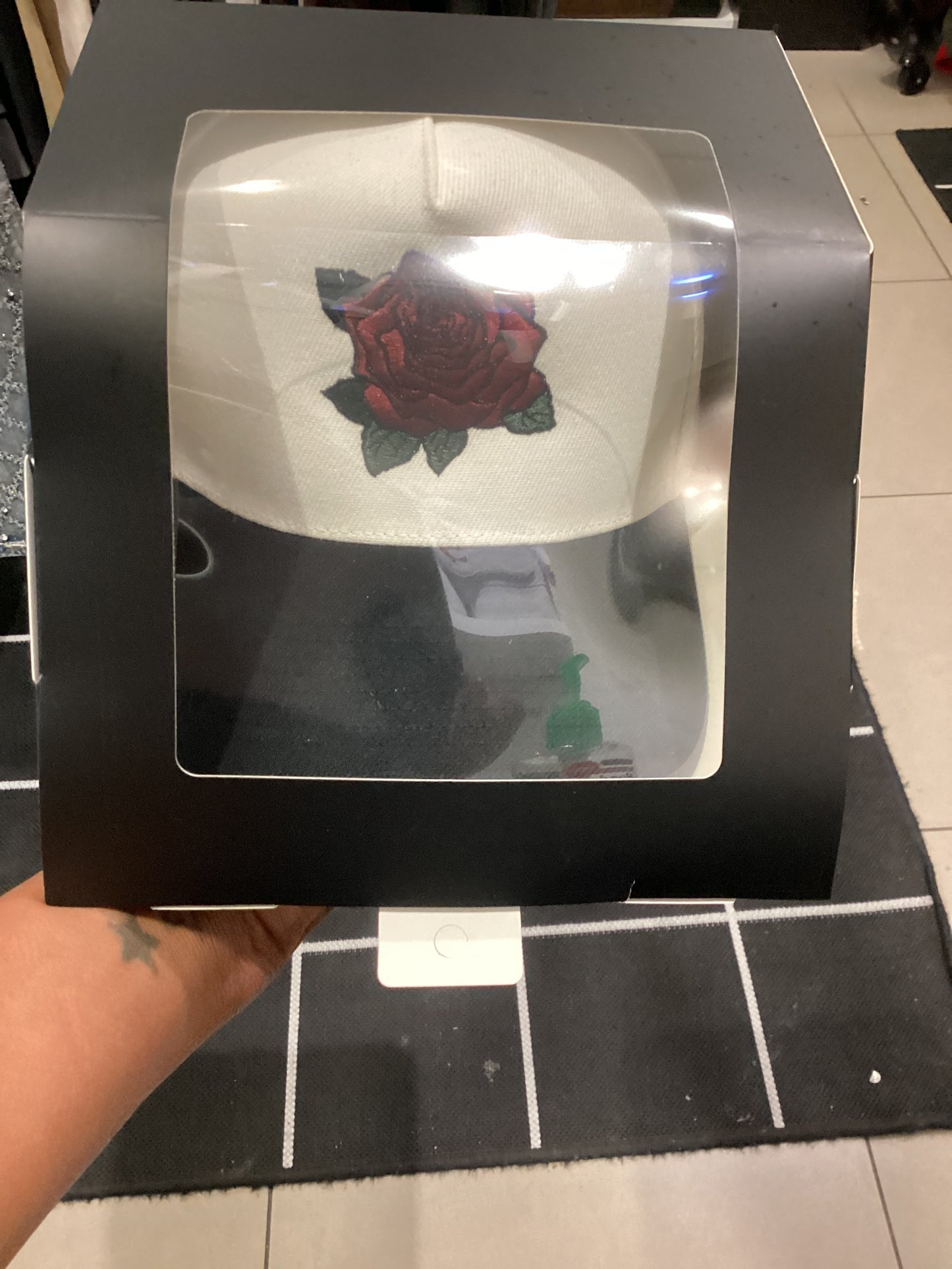 SHALO KROWNS: ROSE EMBROIDERED HAT