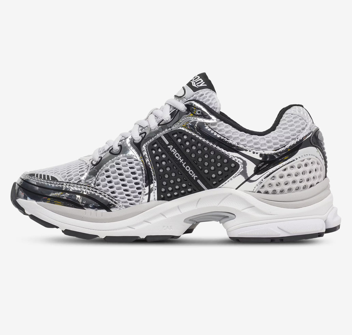 SAUCONY: PROGRID TRIUMPH 4
