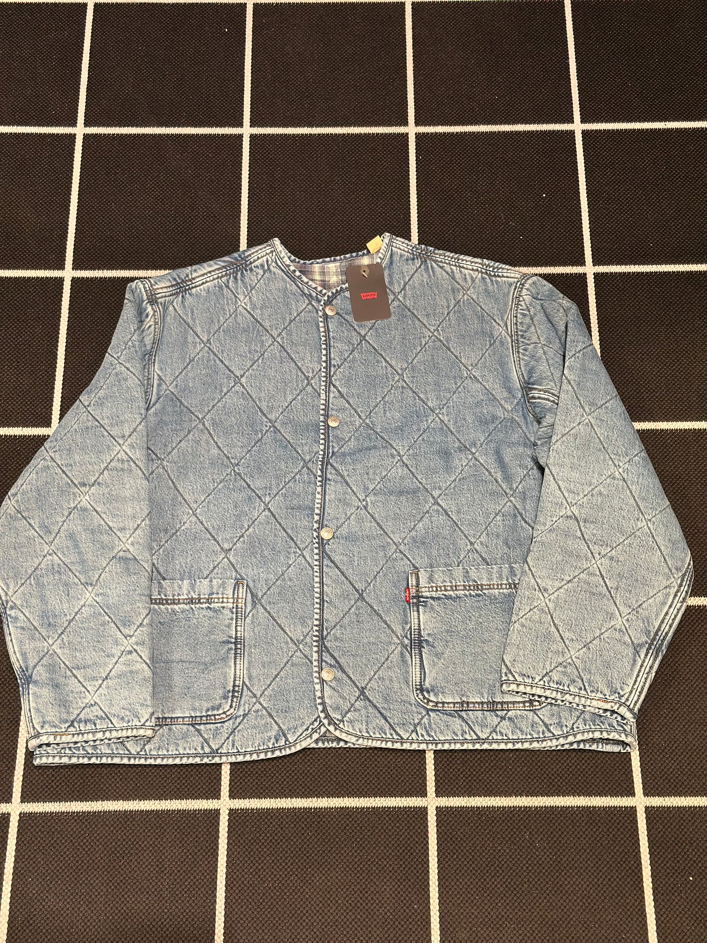 LEVIS: QUILTED BOXY DENIM JACKET