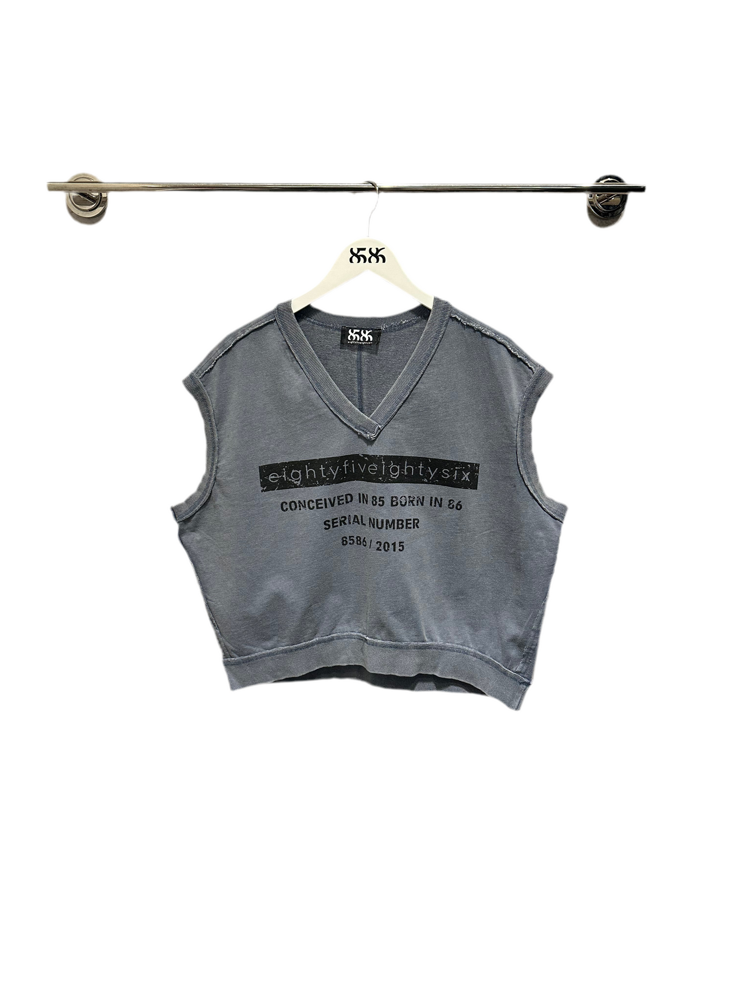 8586 Anniversary Sleeveless VEST