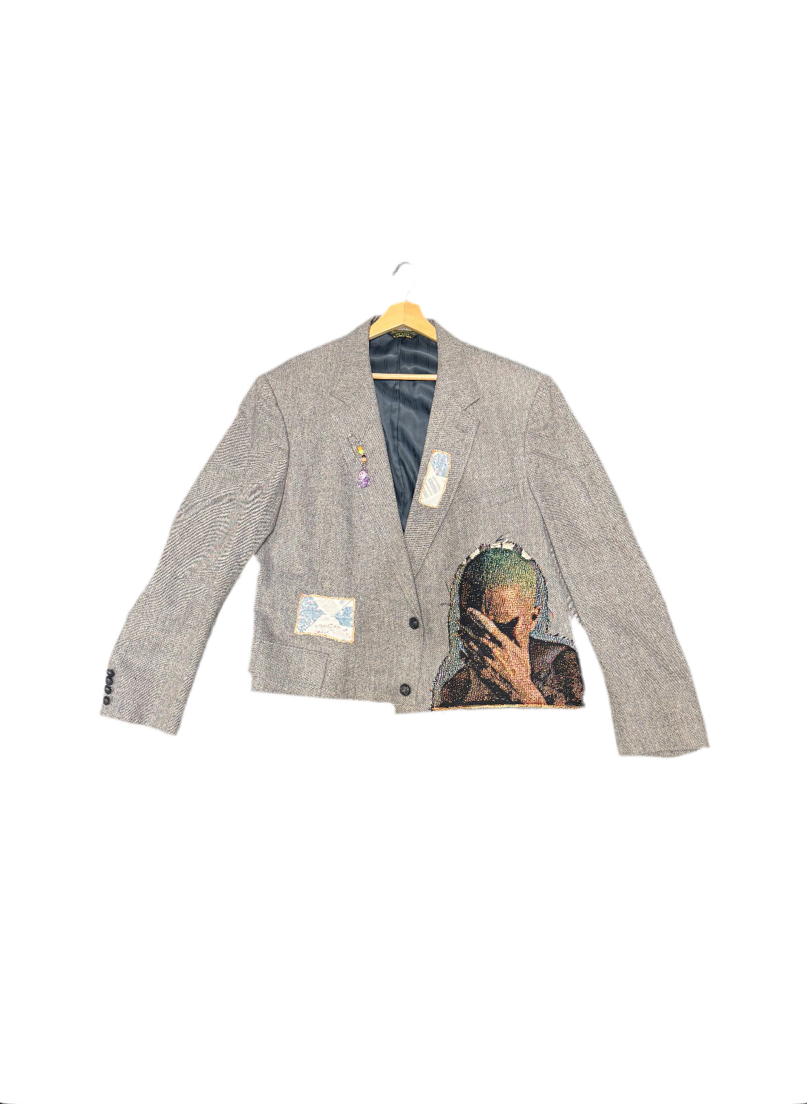 ANGEL GENTLE: UPCLYCLED CROPPED BLAZER