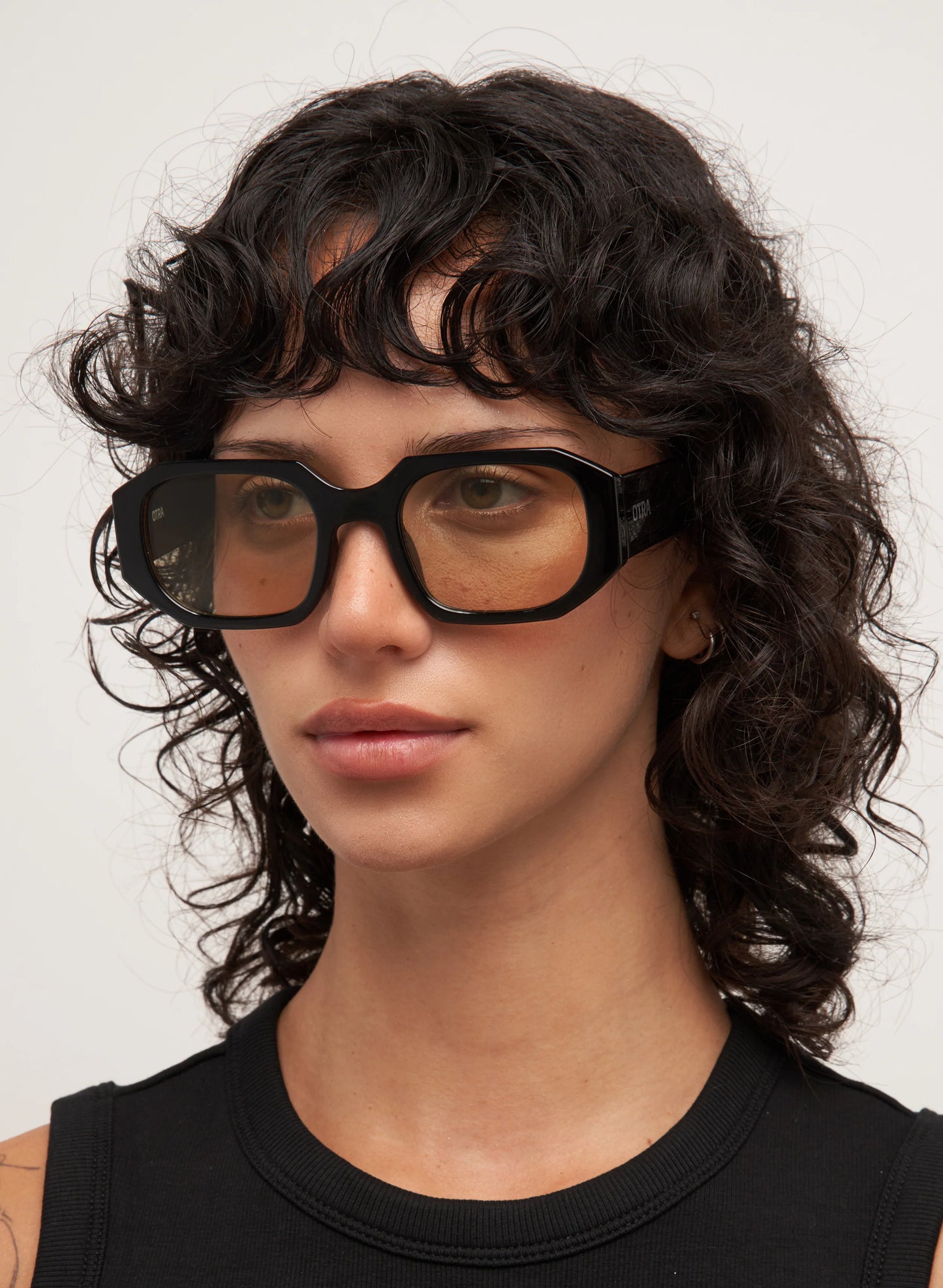 OTRA EYEWEAR: VERA SUNGLASSES