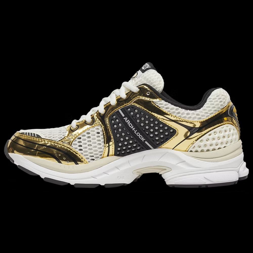 SAUCONY : PROGRID TRIUMPH 4
