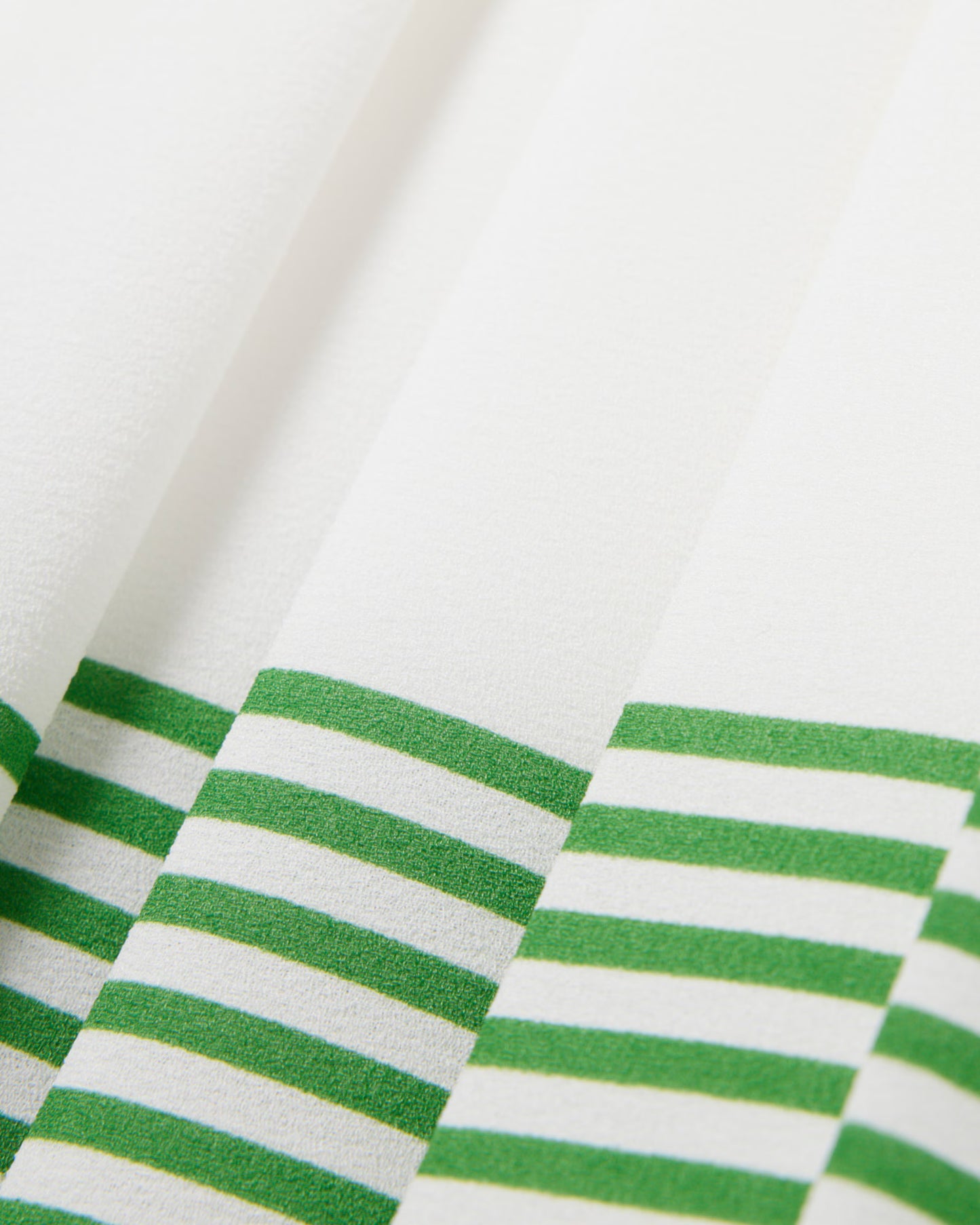LACOSTE: FLUID CREPE PLEATED SKIRT