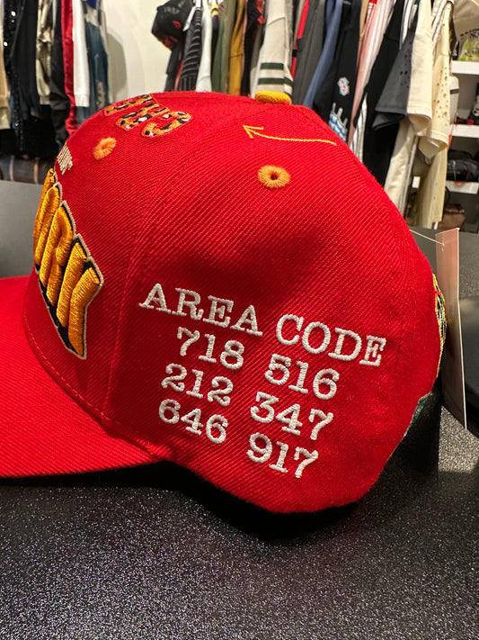 MOUR CAP: EVERYTHING NEW YORK HAT
