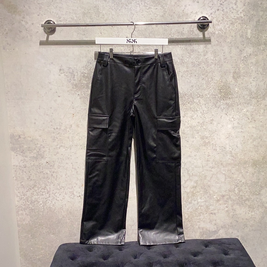 8586: VEGAN LEATHER CARGO PANTS