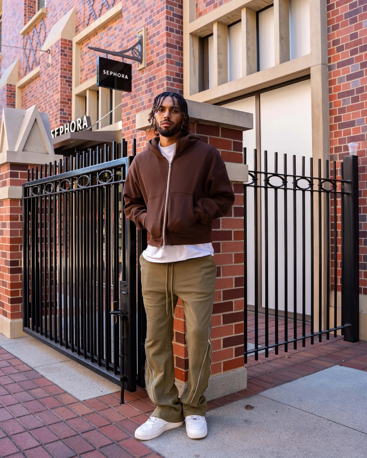 EPTM: ZIP FLARED SWEATPANTS