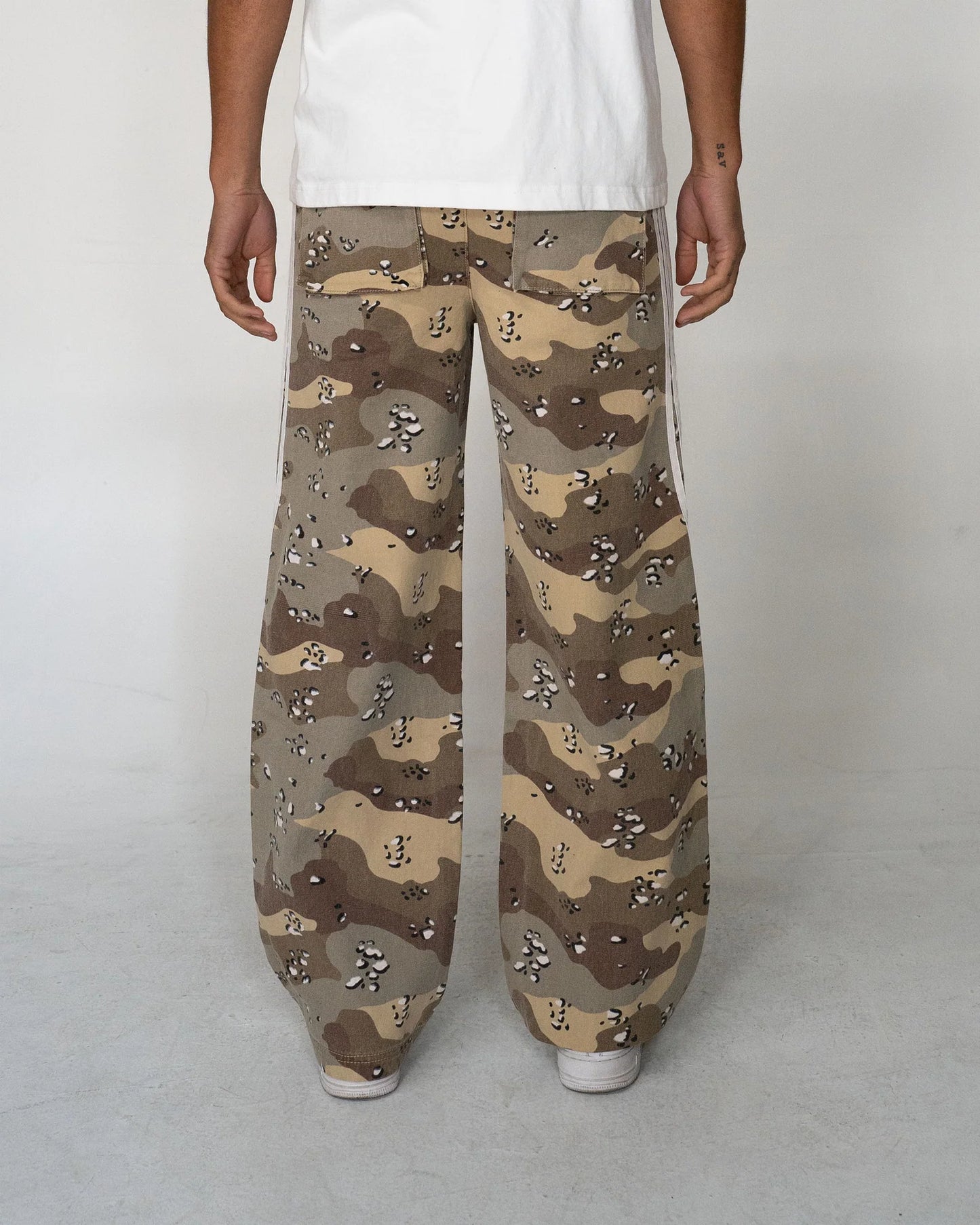 EPTM: THE CAMO HIGHLAND PANTS