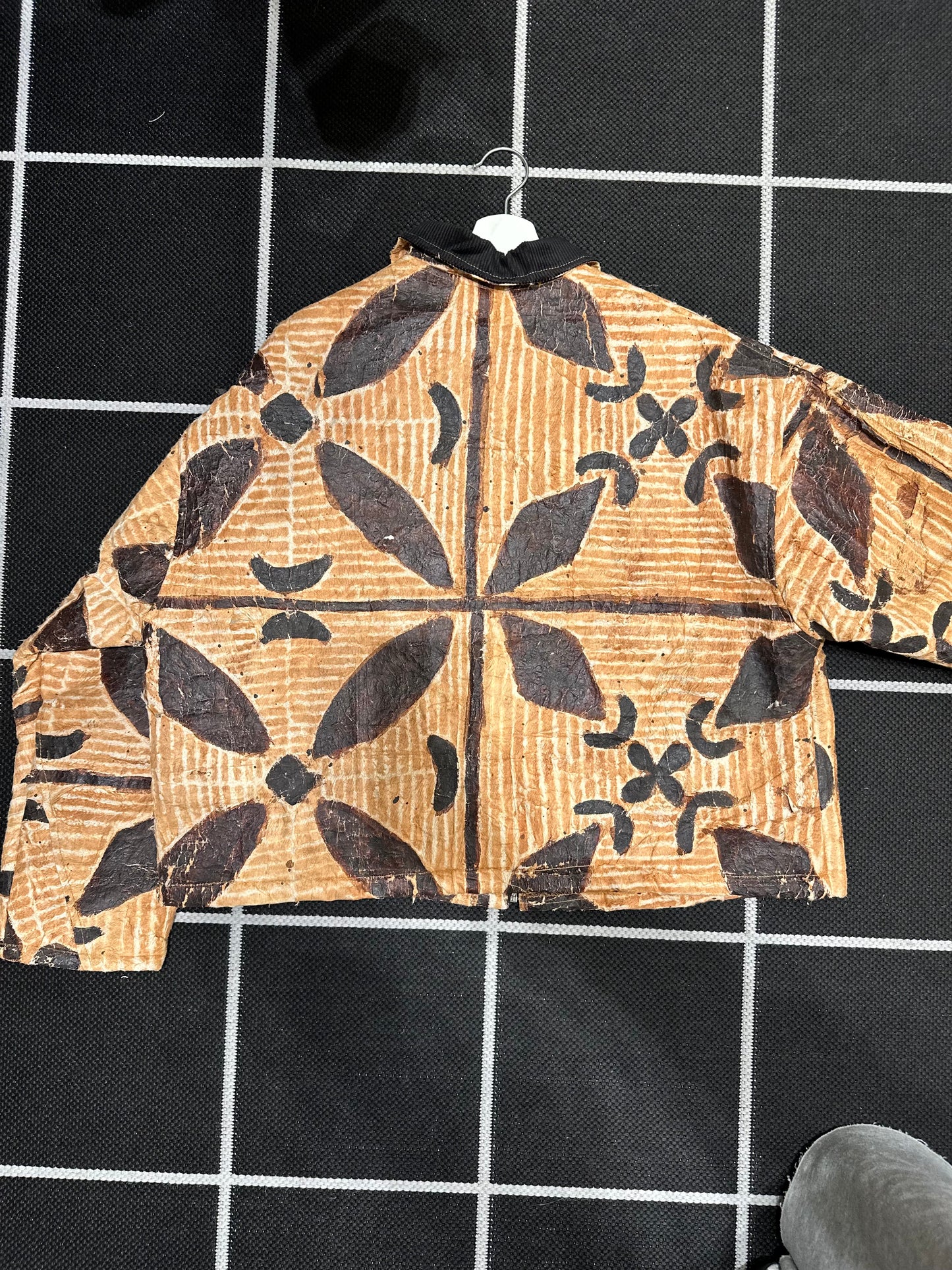 ANGEL GENTLE: LEAF JACKET