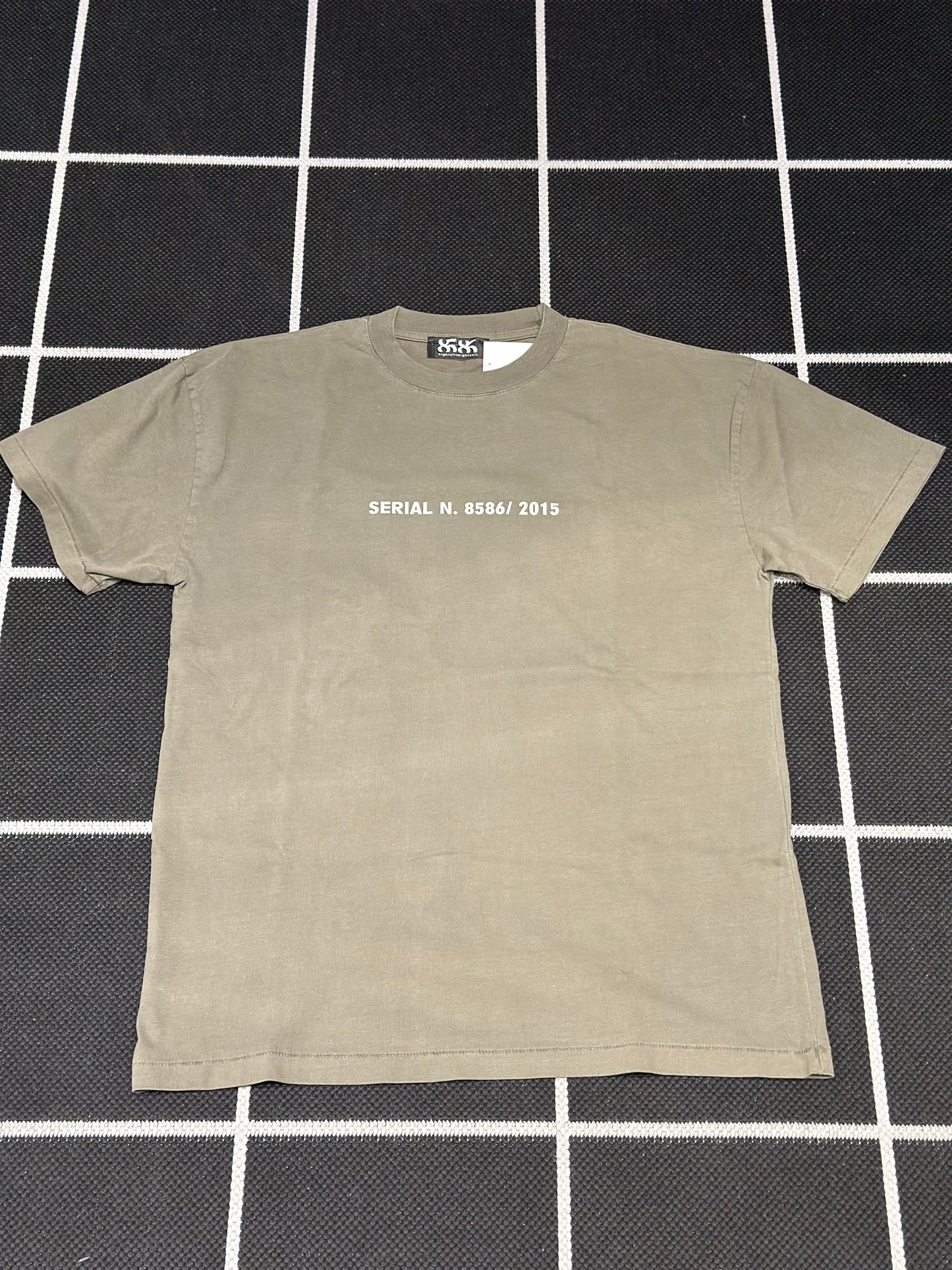 8586: VINTAGE WASH ANNIVERSARY TEE