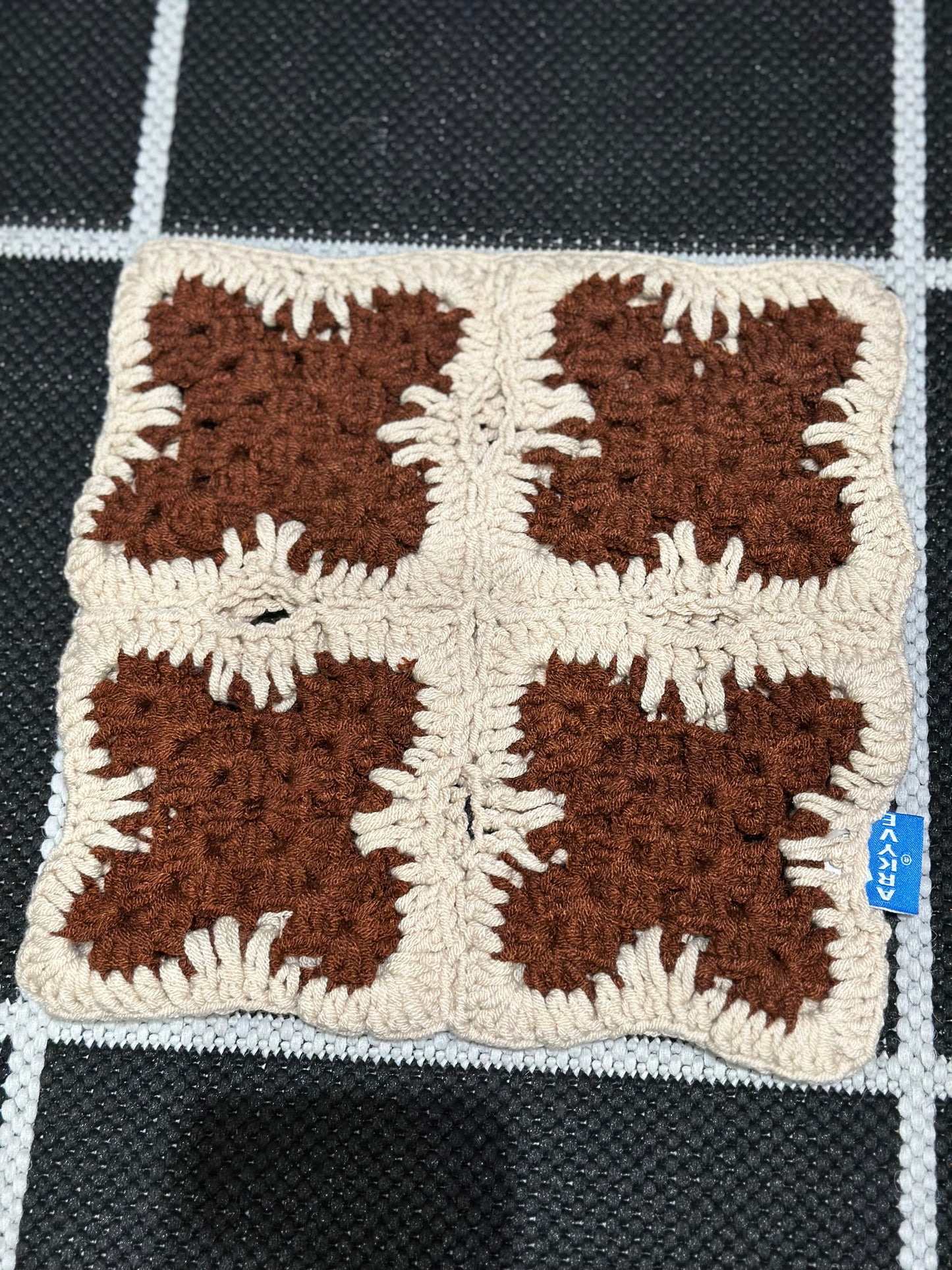 ARKYVE: CROCHET CAT HAT