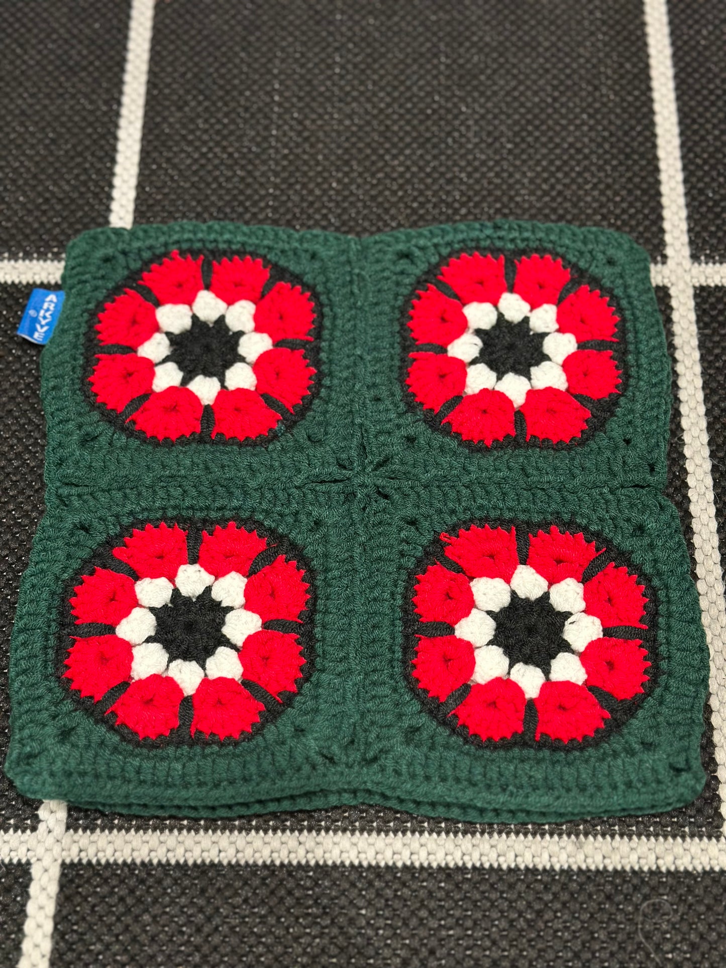 ARKYVE: CROCHET CAT HAT