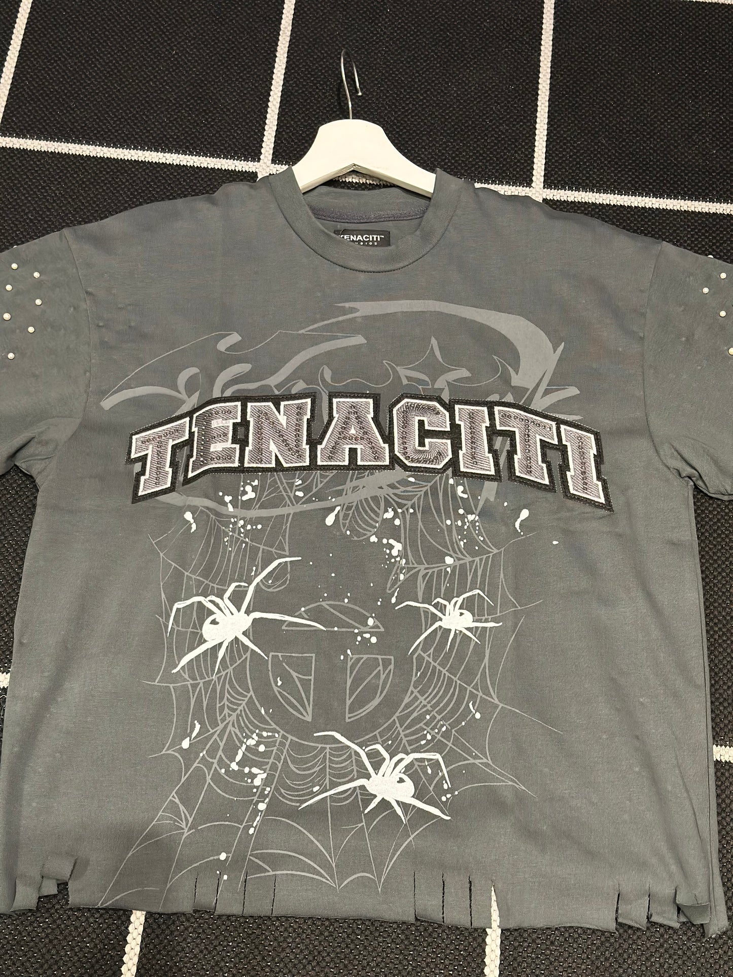 TENACITI: SPIDER PEARL SHIRT