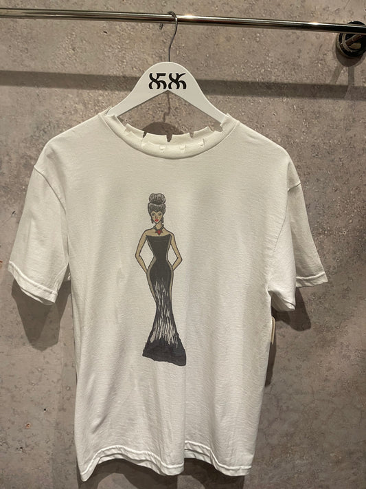YASAMAN “Luxe Lady” Graphic Tee