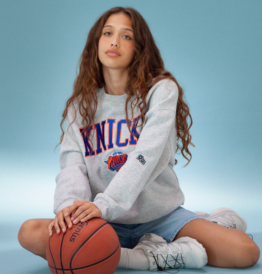 Knicks: Offside Crewneck