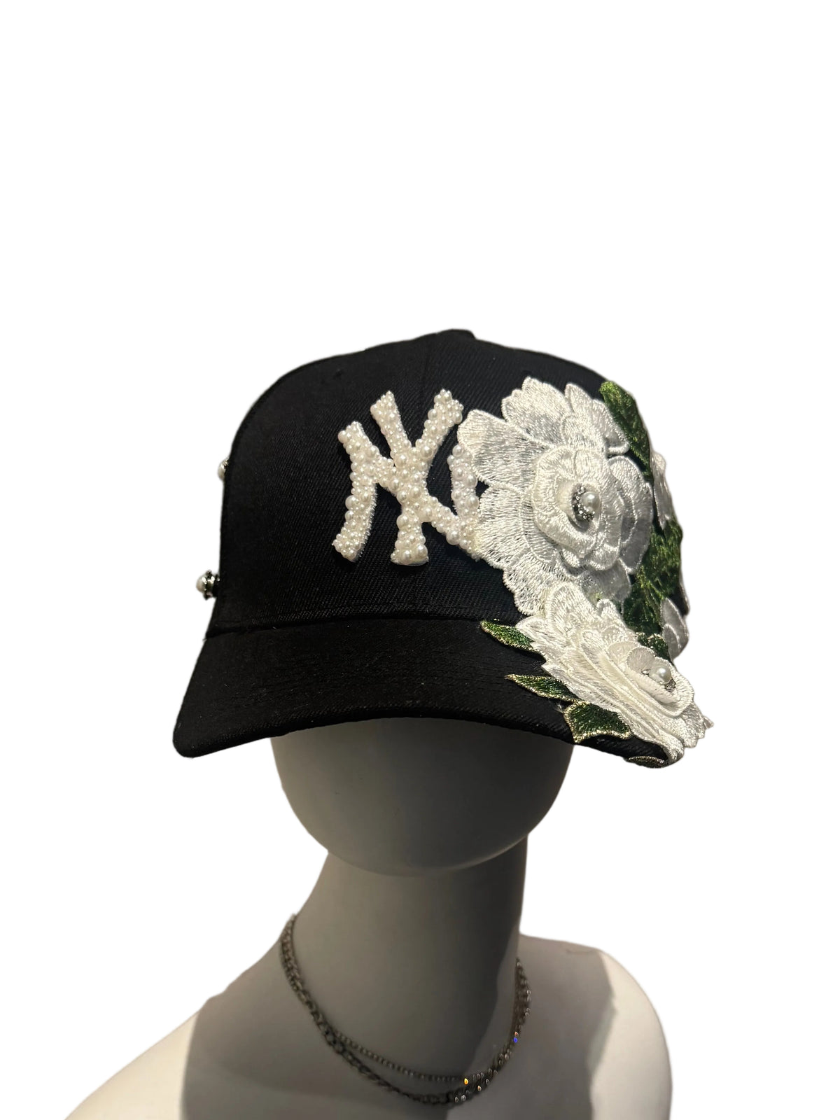 THE BEDAZZLED CAP: YANKEE PEARL