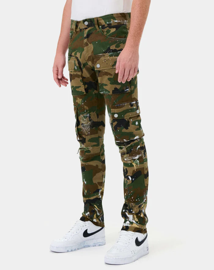 FIRST ROW: SLIM FIT CAMO PANTS
