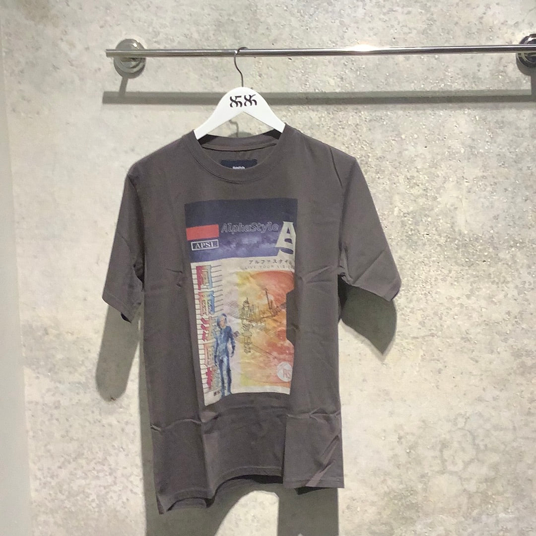 ALPHASTYLE: KARAKA ROCKET PRINT TEE