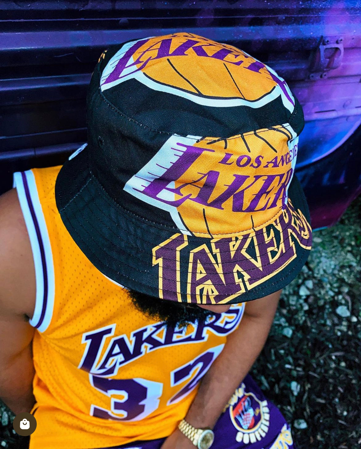 LA Lakers XL Logo 2 Tone Yellow Snapback - Mitchell & Ness