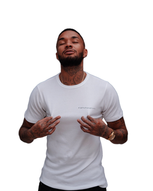 8586: CREWNECK LOGO T-SHIRT