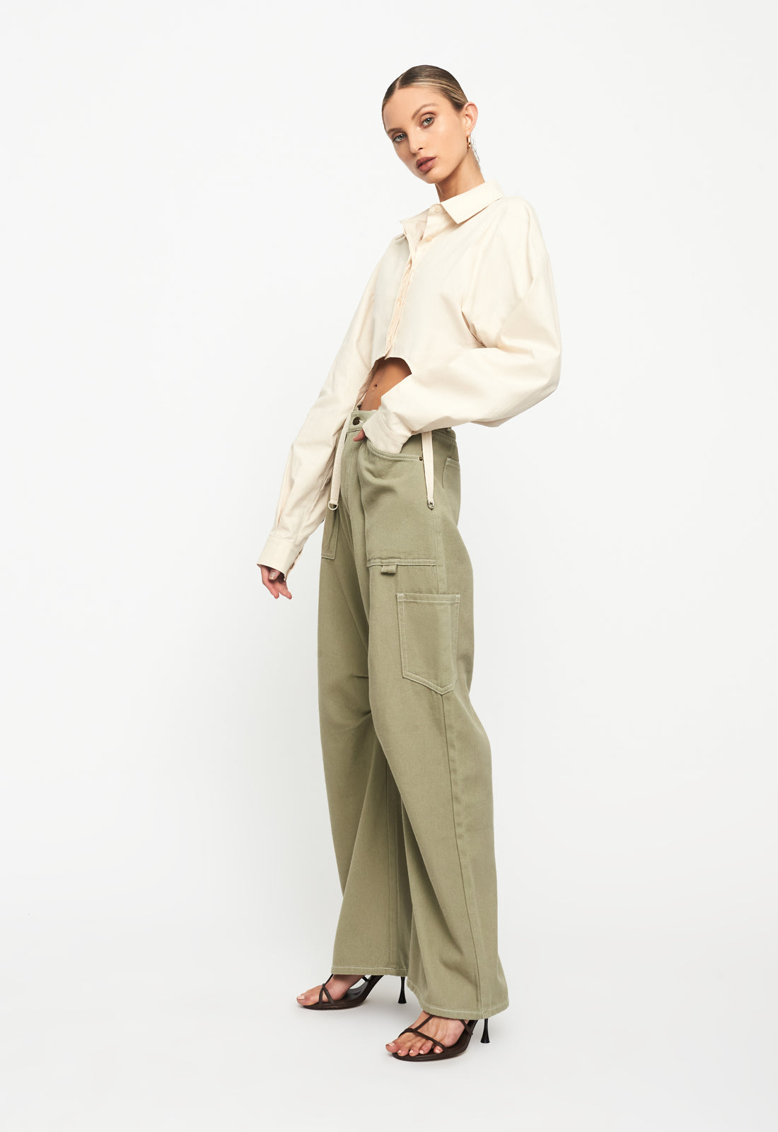 LIONESS WOMENS VENETIAN CROP BUTTON UP SHIRT - 8586