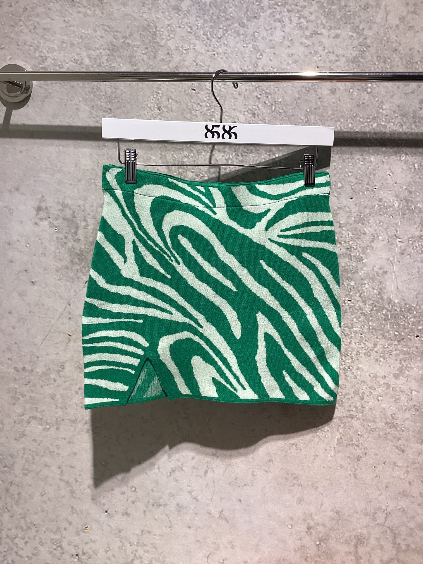 8586: ZEBRA PRINT MINI SKIRT